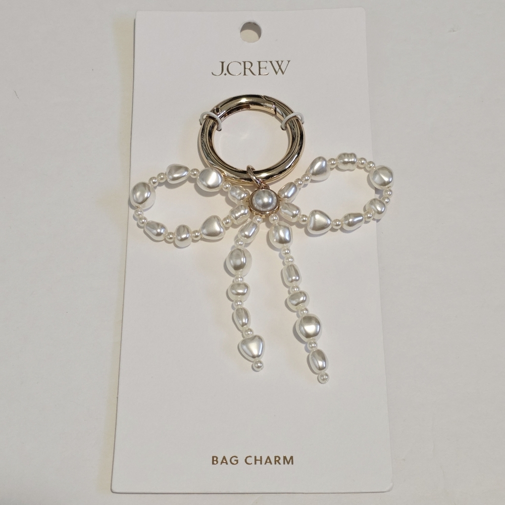 J.Crew Elegant Gold and Pearl Bow Pendant Bag Charm NWT - Picture 3 of 4